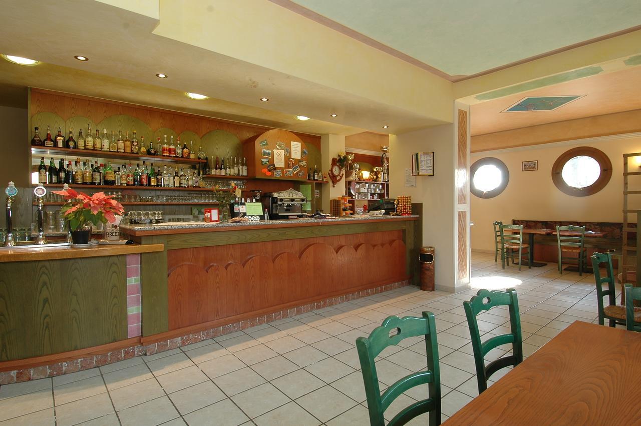 Hotel Ristorante Il Pirata San Vito di Leguzzano Ngoại thất bức ảnh