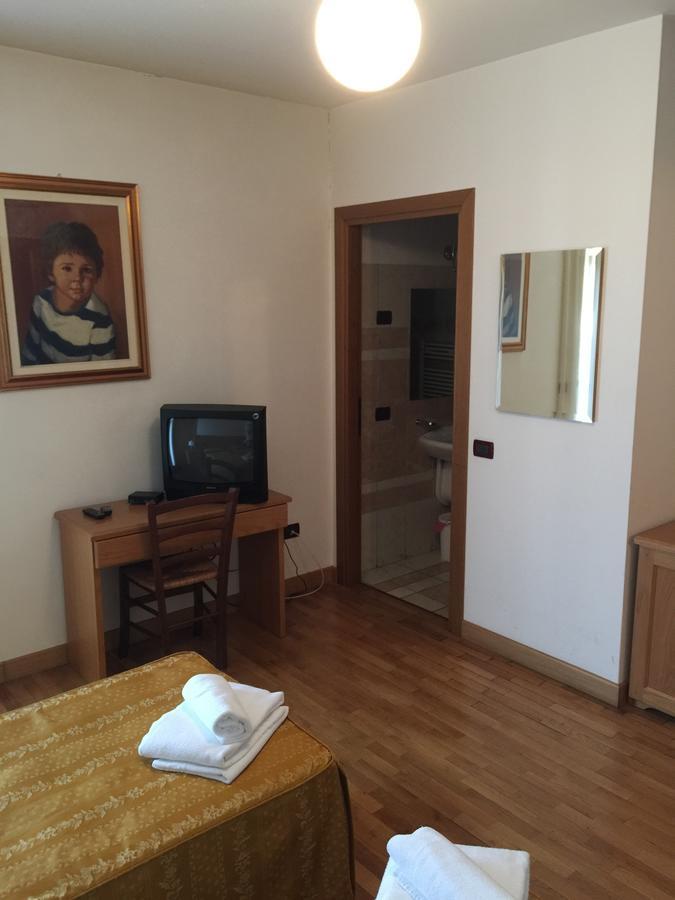 Hotel Ristorante Il Pirata San Vito di Leguzzano Ngoại thất bức ảnh